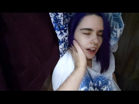 ❤️ מצאתי את אחותי בארון ועזרה לה לגמור ❤️ פורנו רוסי אצלנו ❌️❤
